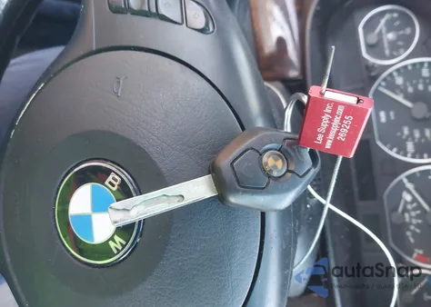 2005 BMW 330Ci from USA, damaged, VIN WBABW53475PL51468